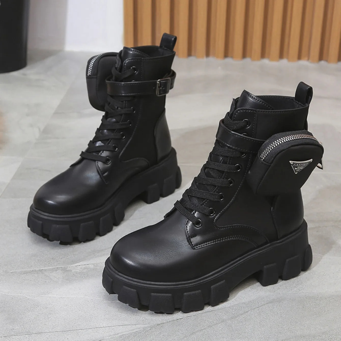 Frauen Stiefel Motorrad Casual Schuhe Neue Frau Leder Minimalistischen Klassischen Punk Weibliche Mary Jane Goth Schuhe Plattform Stiefel Frauen
